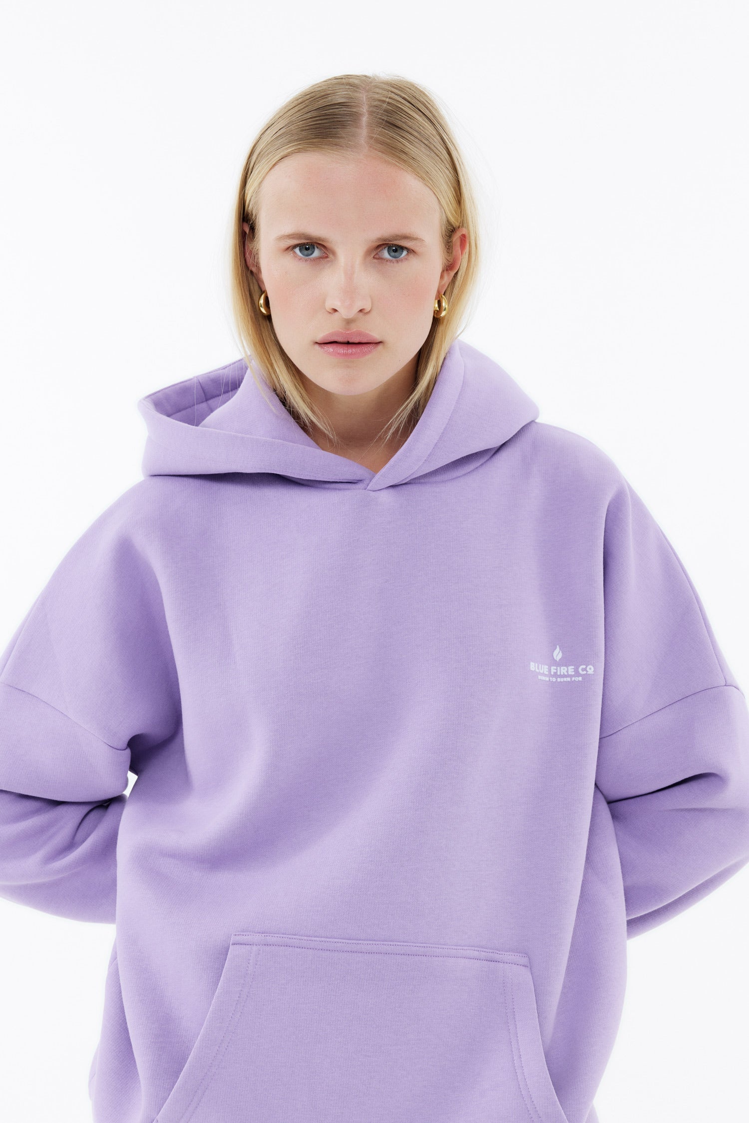 Hoodies im Herbst: Trendfarben & Outfit-Ideen
