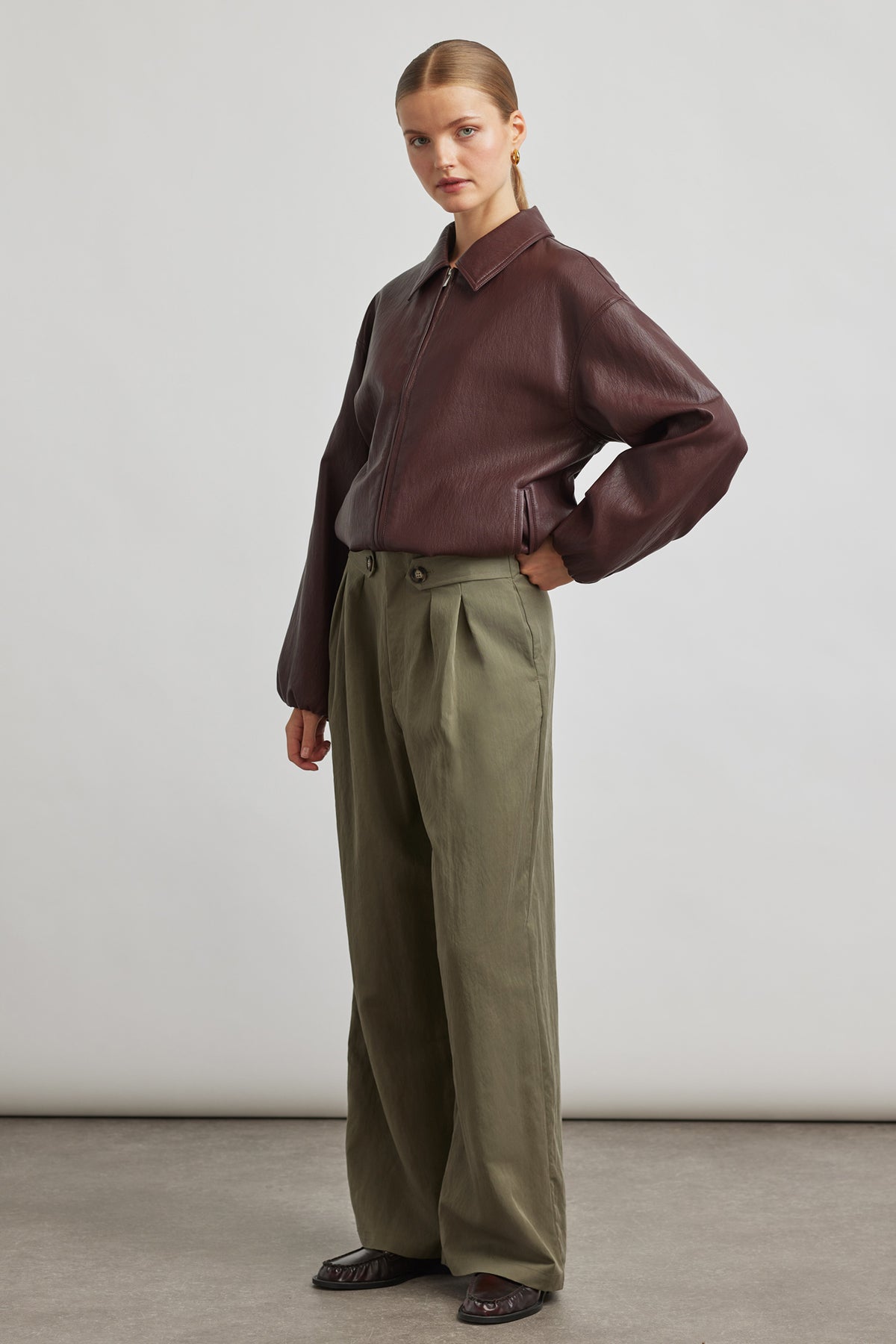 Holly paperbag fit - moss green