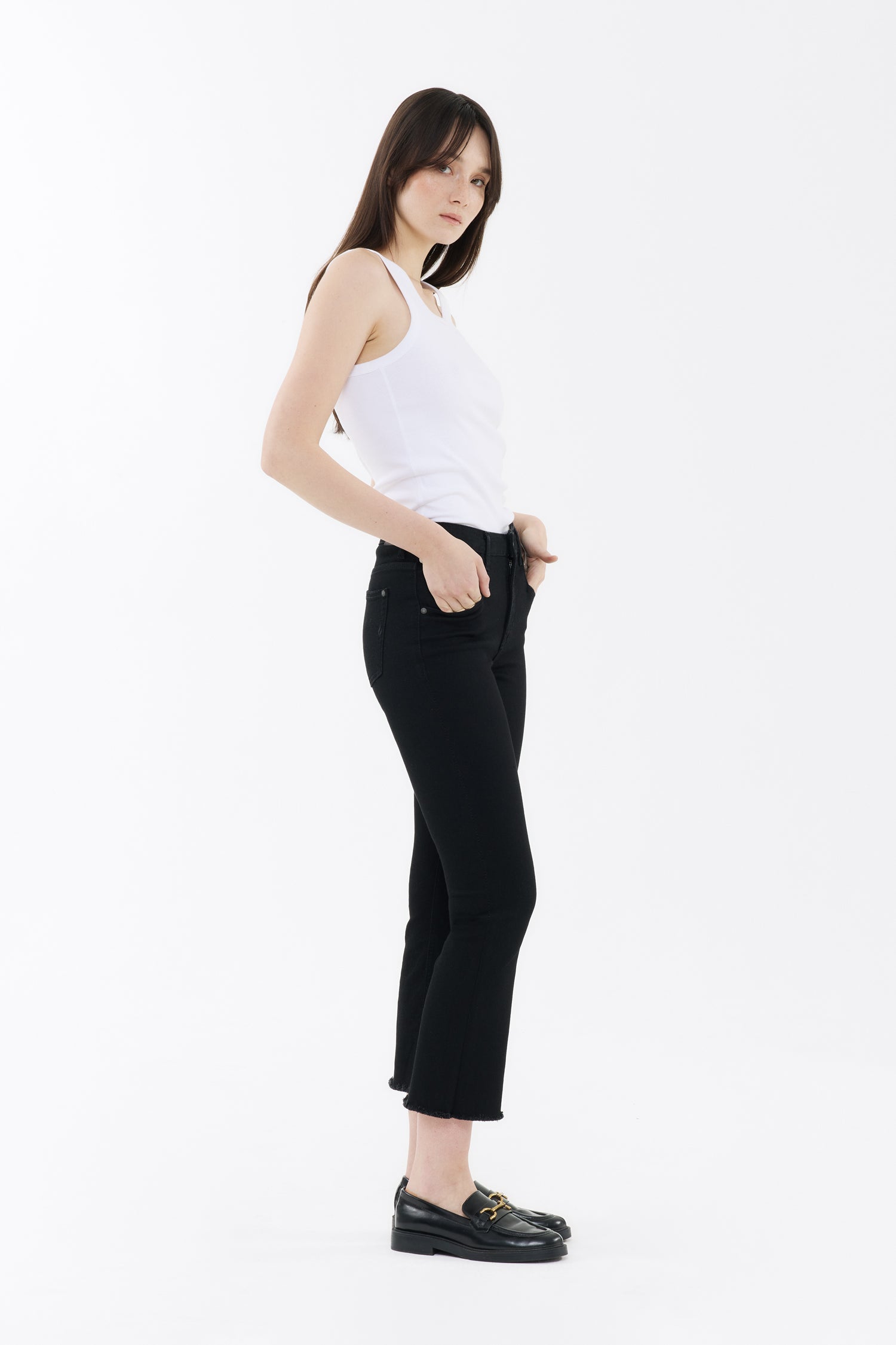 Emma cropped flare - black