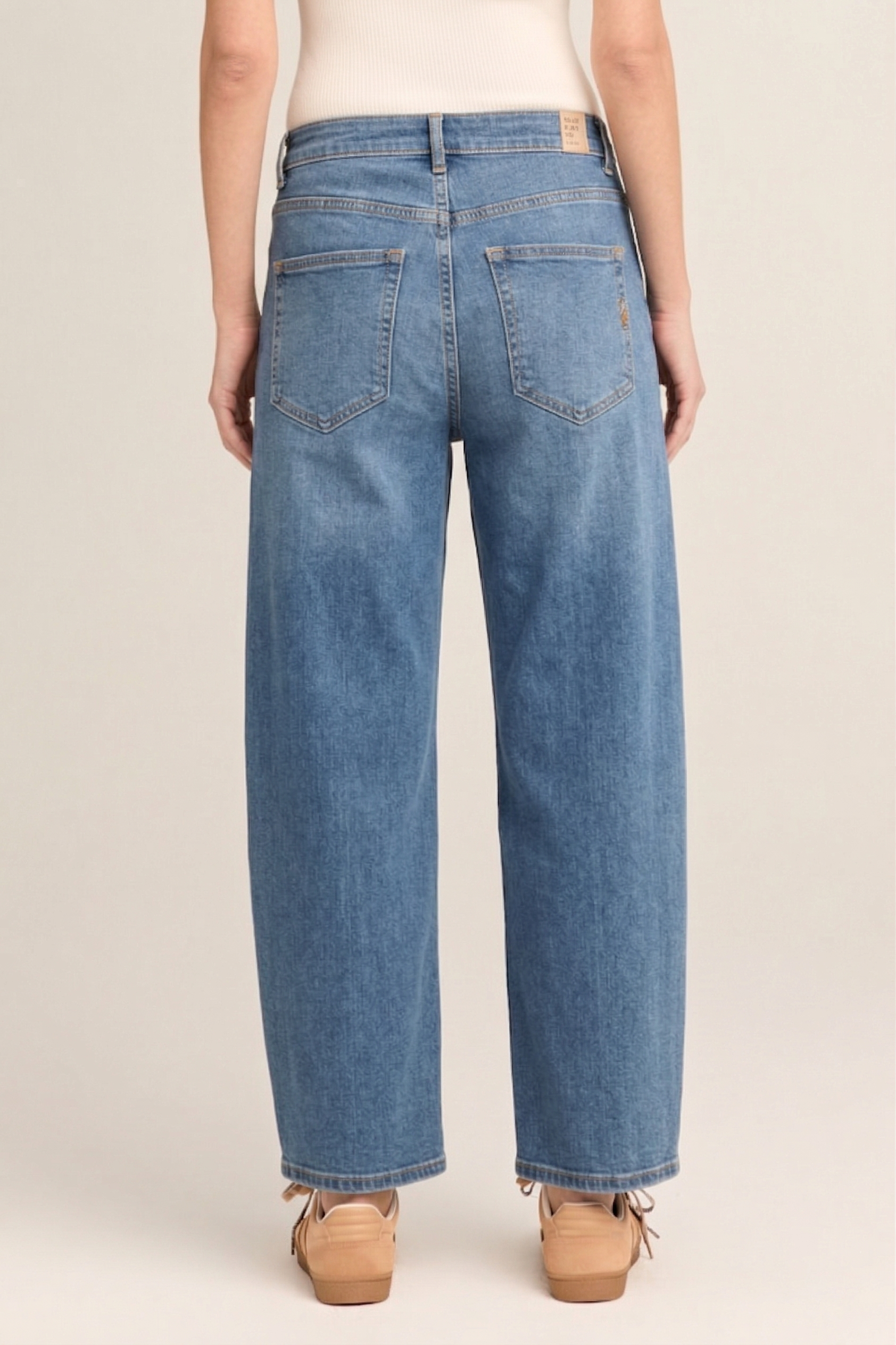 Zoe barrel fit - stone