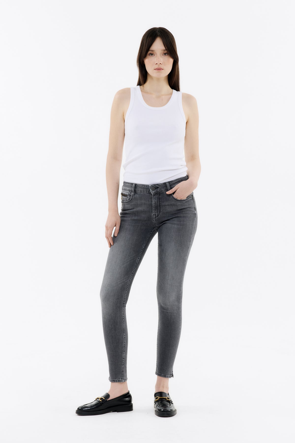 ALICIA 034 - SKINNY