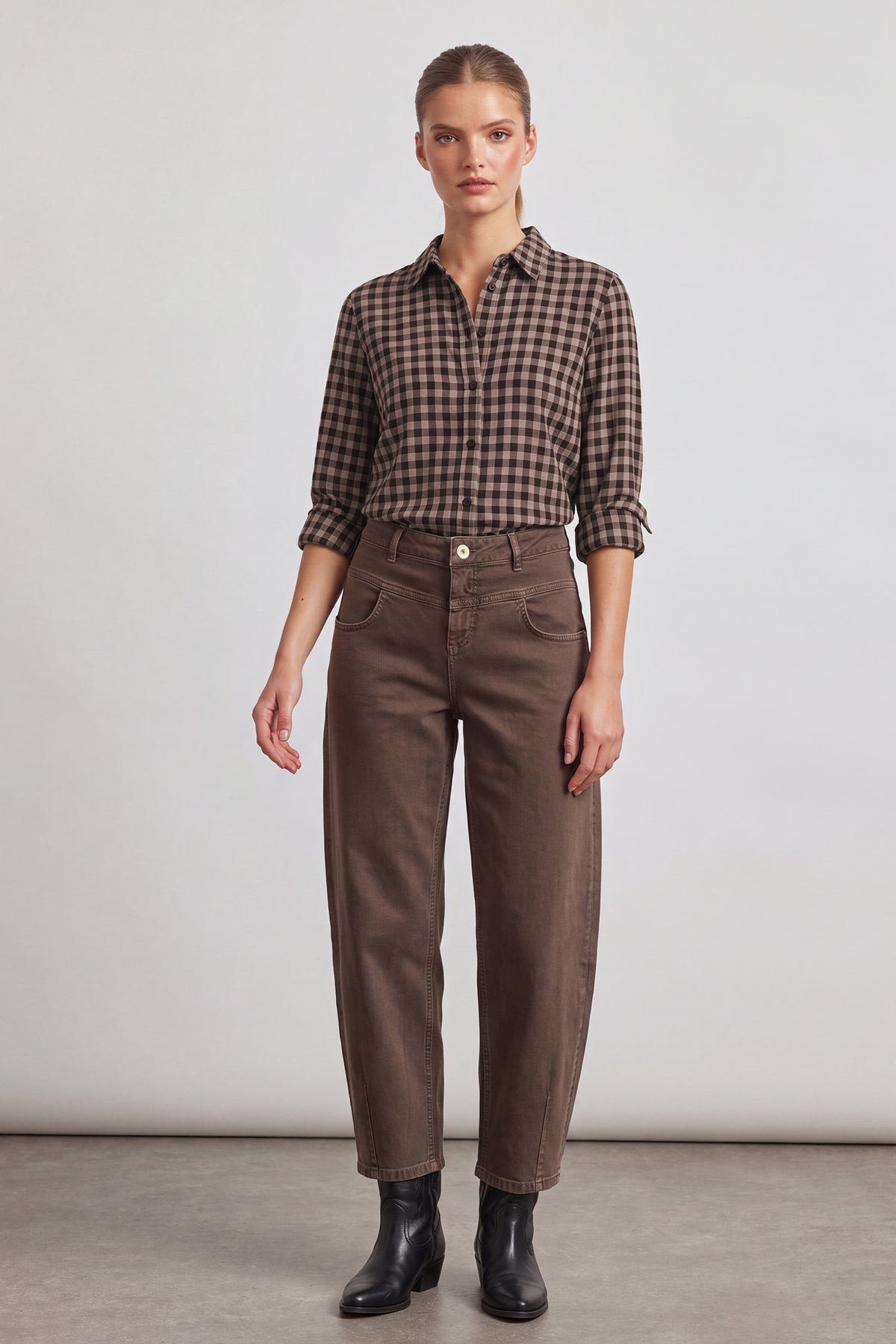 Kaia curved fit - chocolate