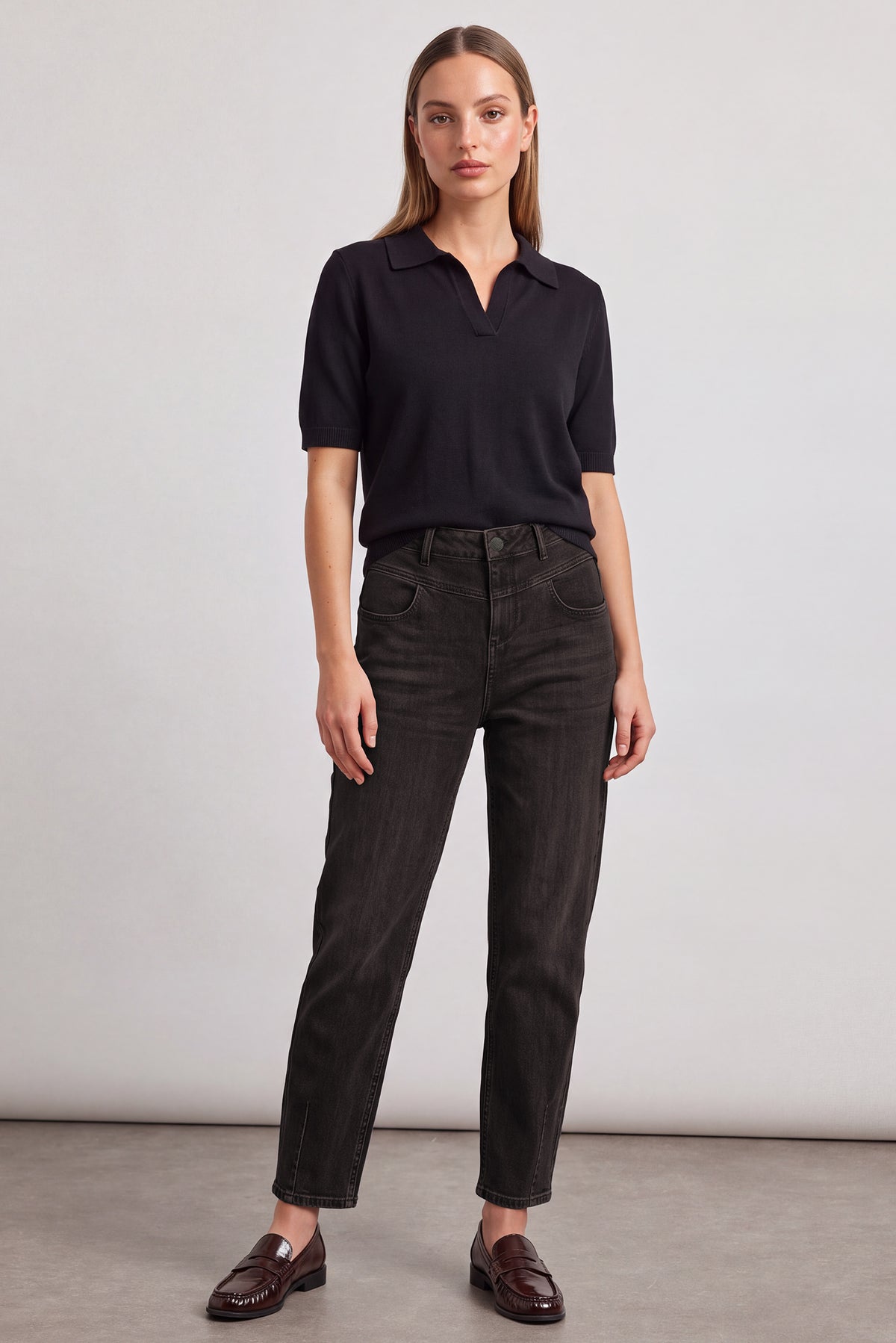 Kaia curved fit - tinted black