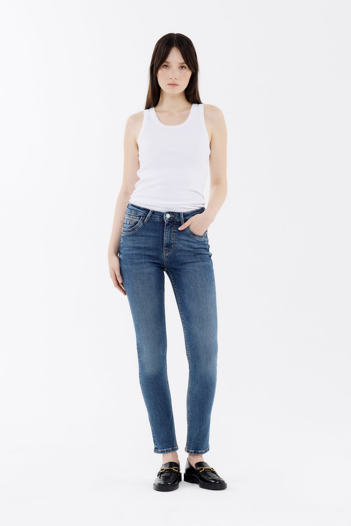 NANCY 022 - SLIM
