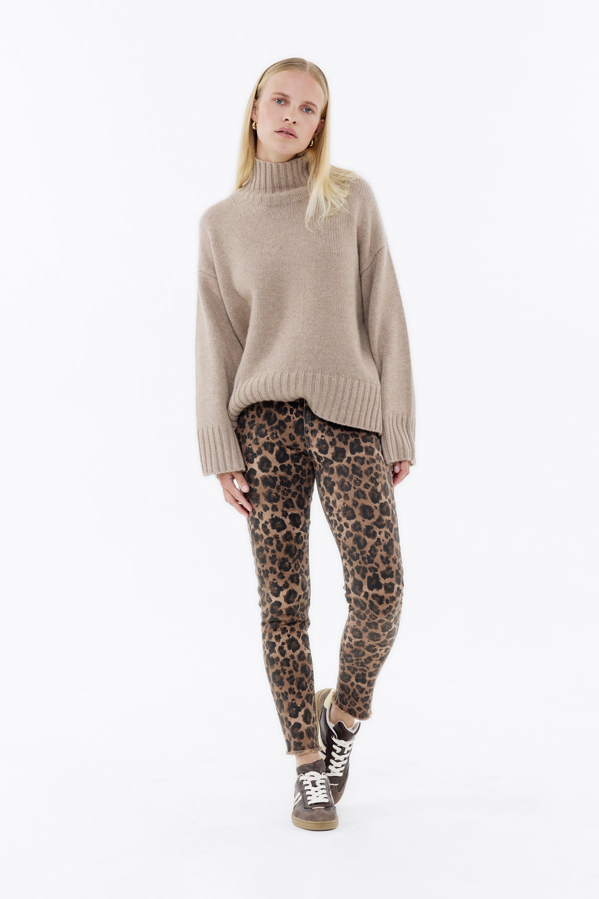 ALICIA 033 - SKINNY