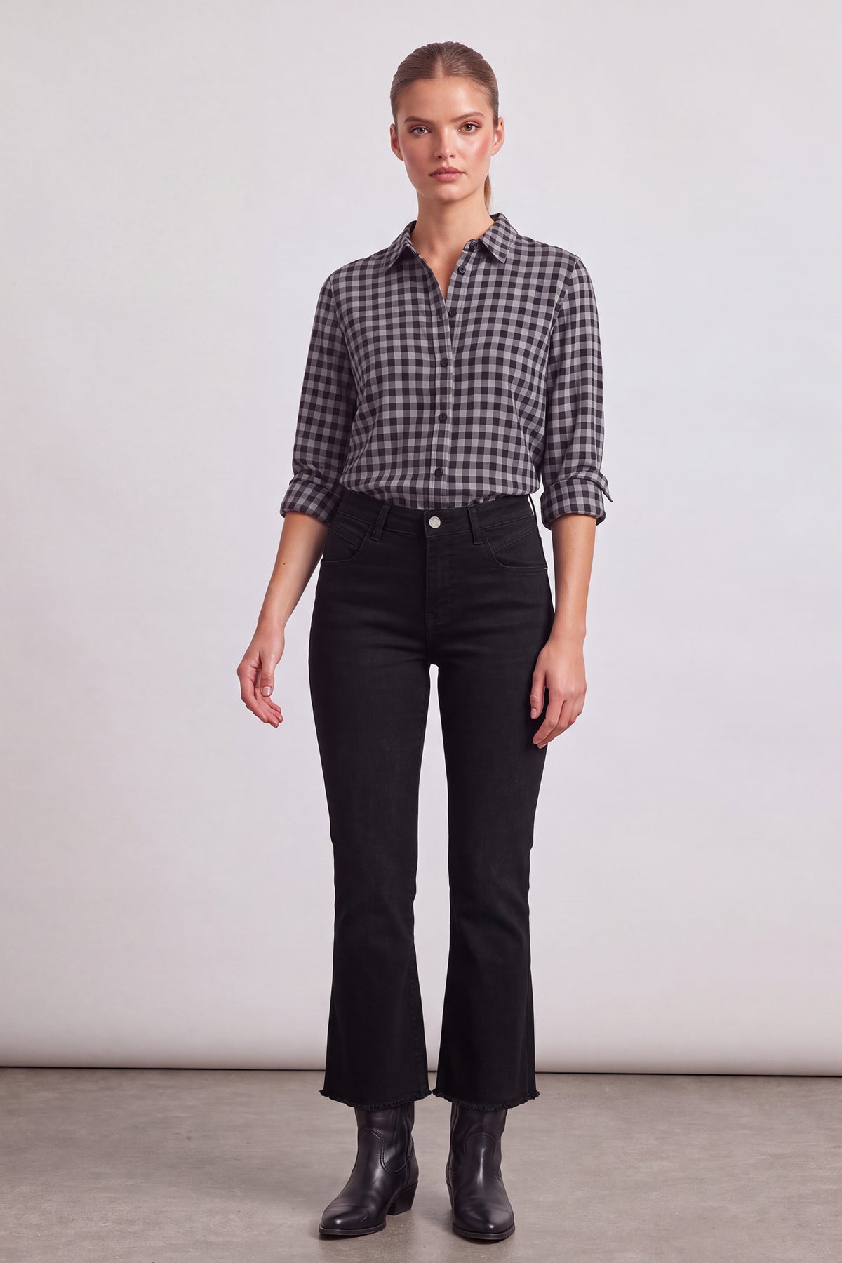 Emma cropped flare - black