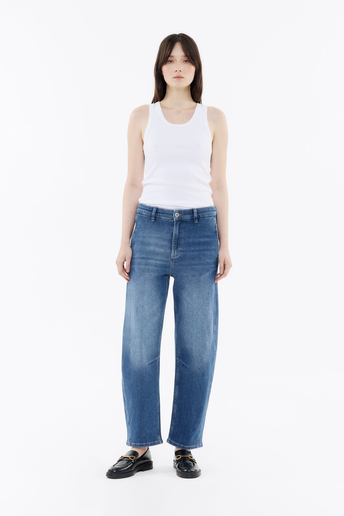 Zoe barrel fit - crispy denim