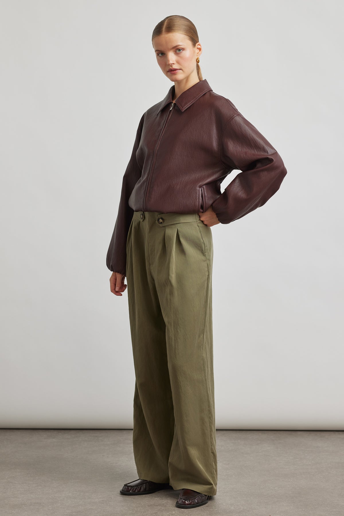 Holly paperbag fit - moss green