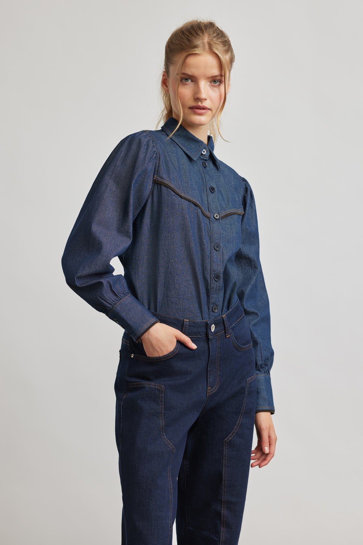 Zoe barrel fit - western rinsed