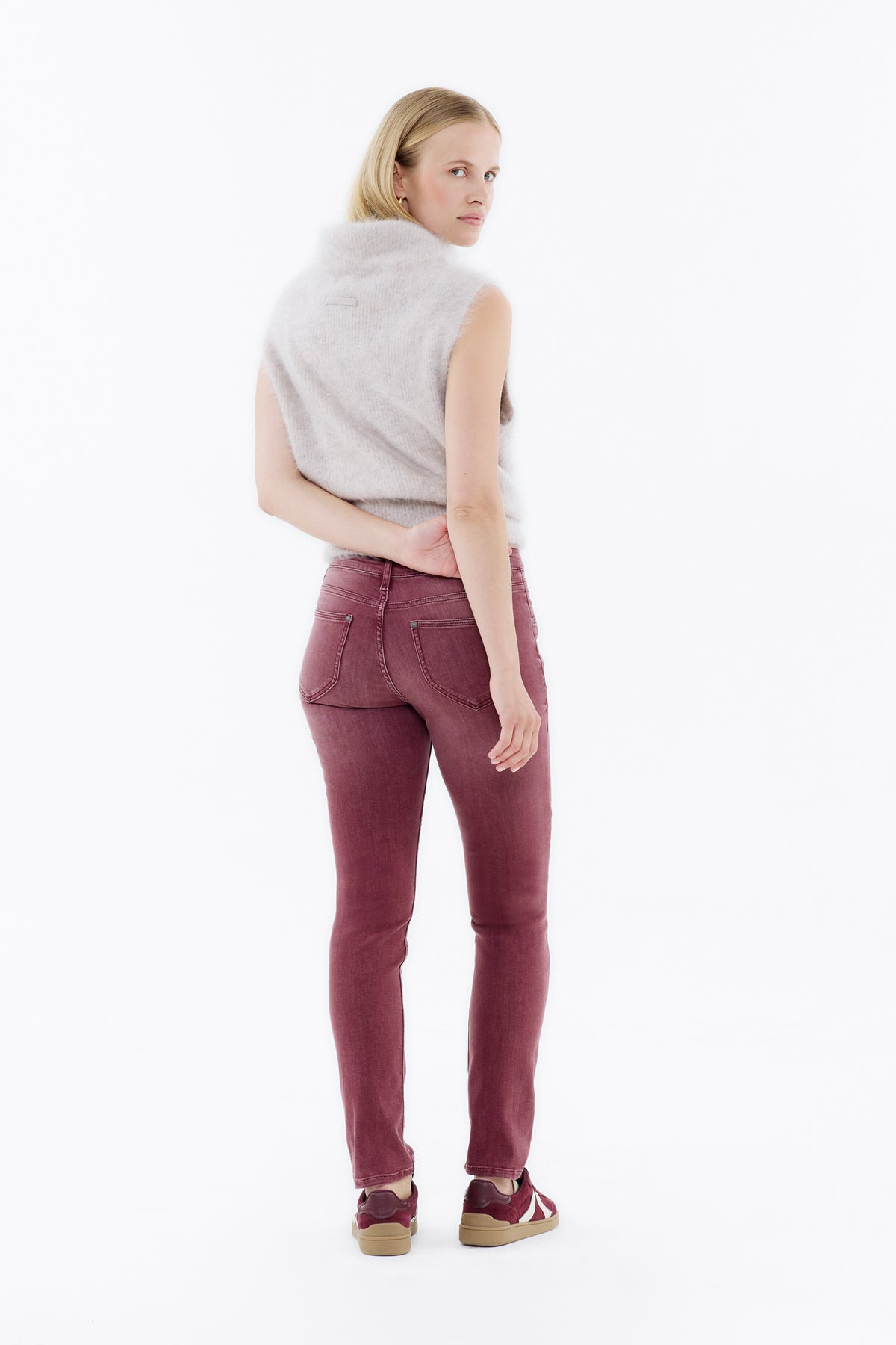 Nancy - Slim