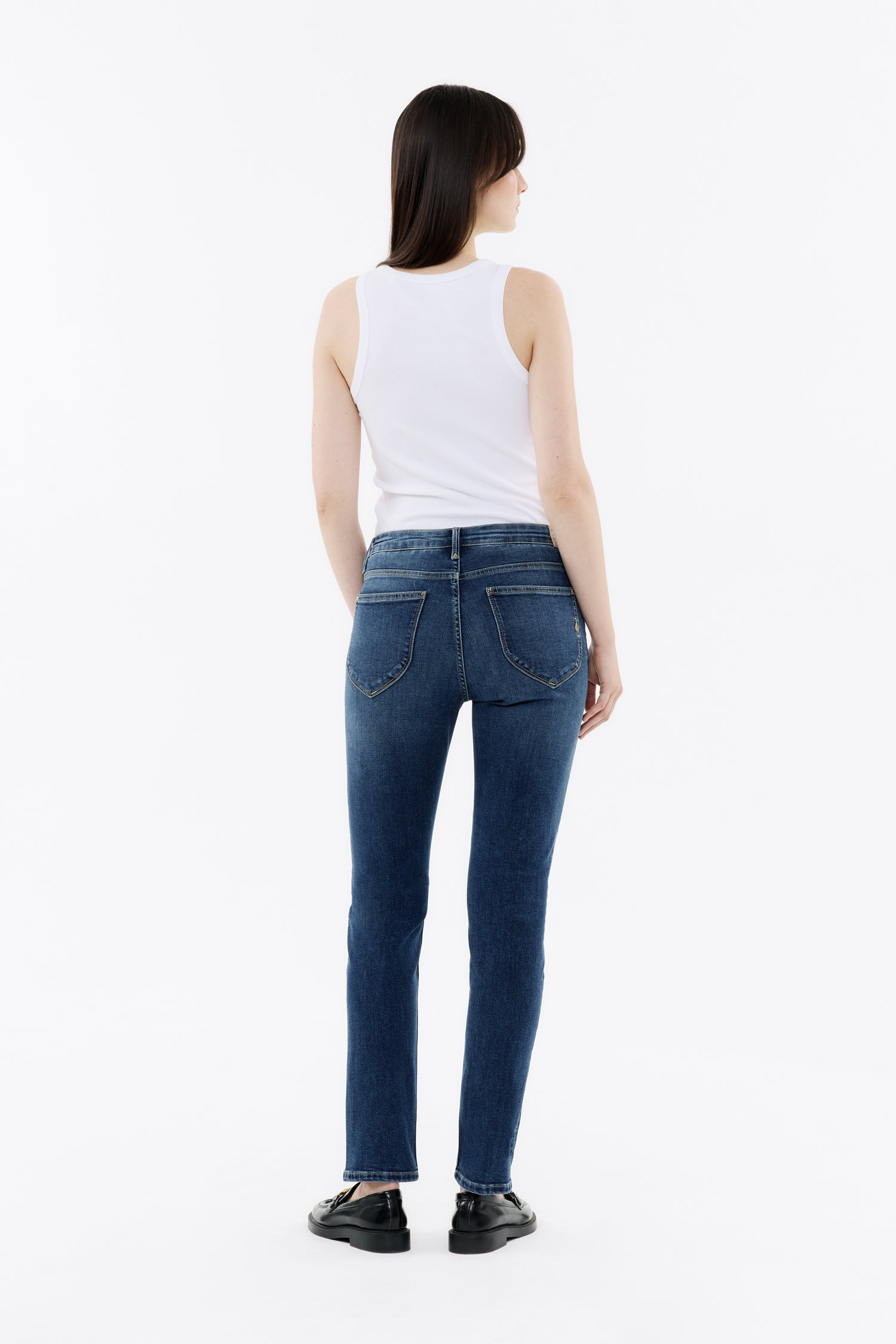 Nancy - Slim