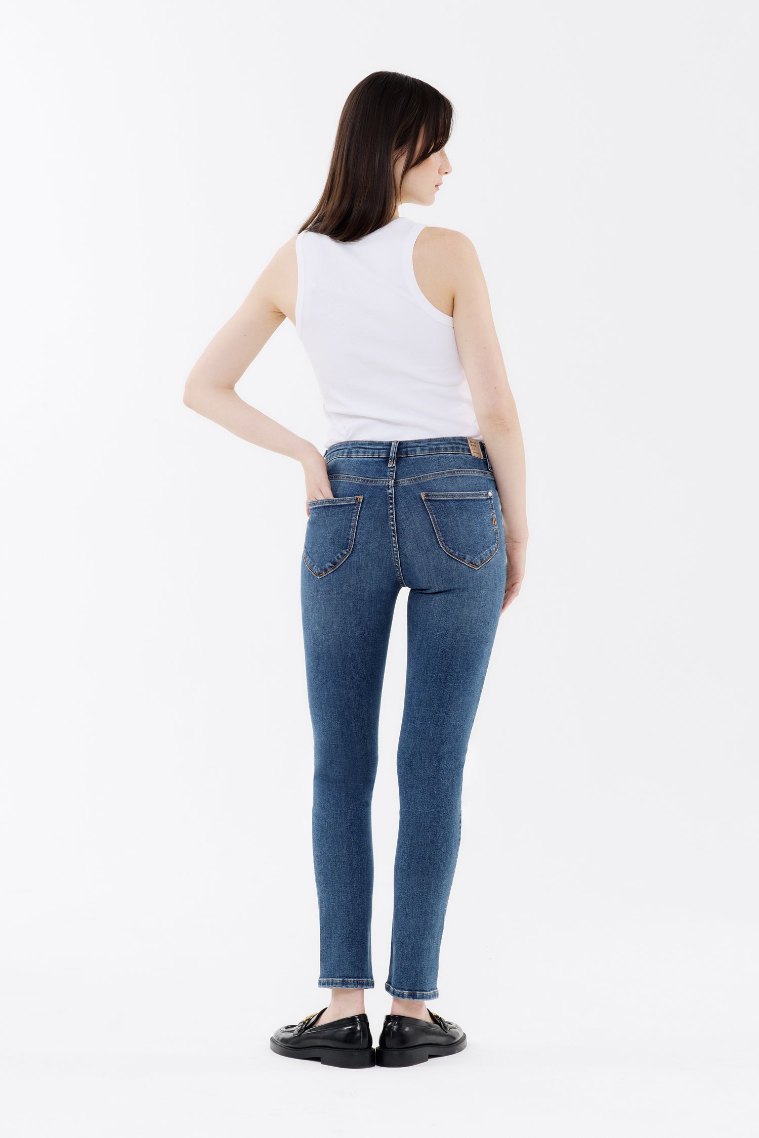 NANCY 022 - SLIM