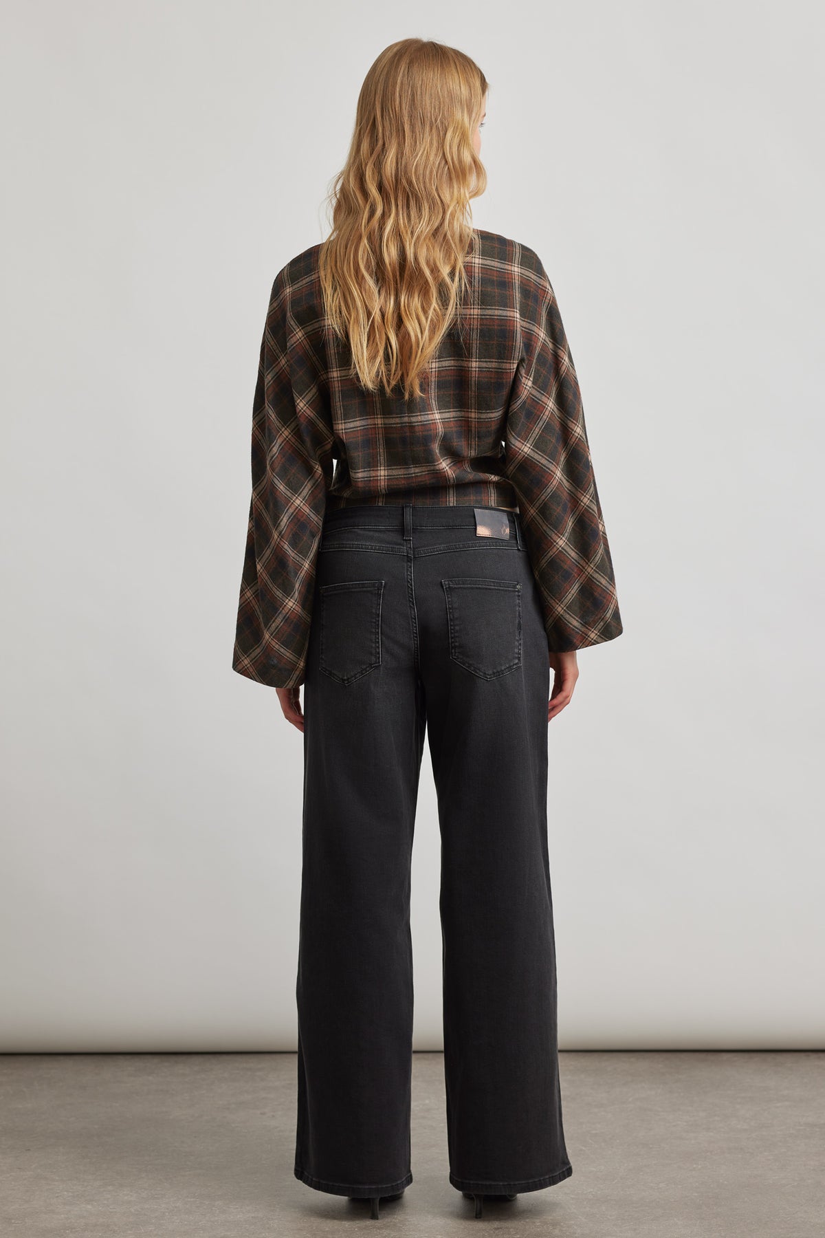 Leni palazzo - authentic black