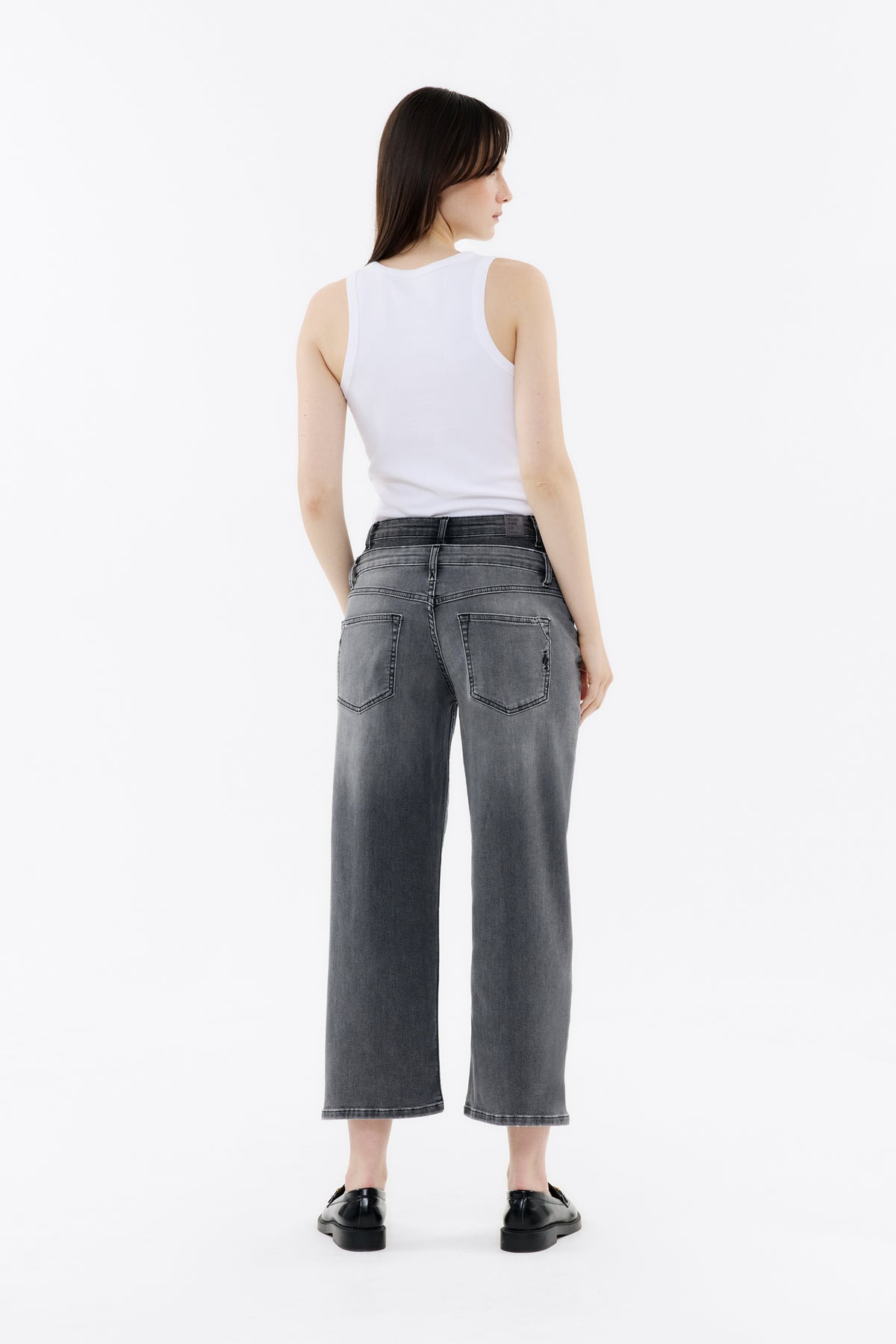 Anna - Relaxed Straight