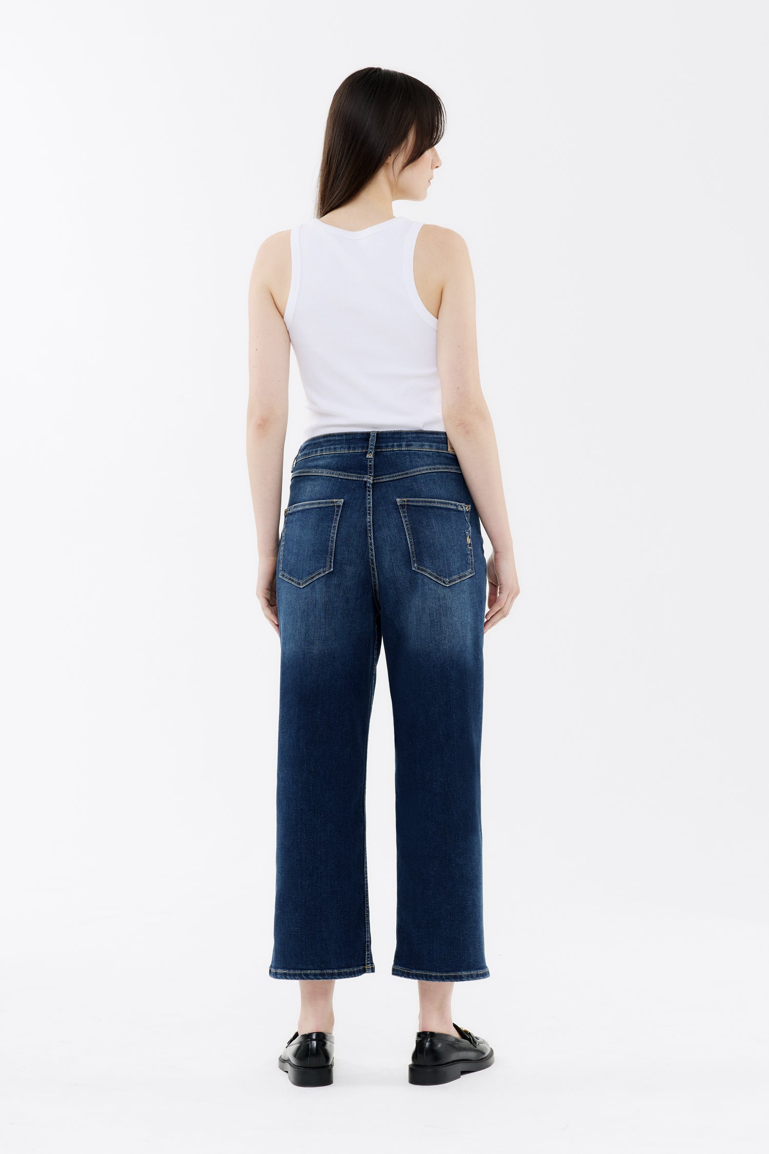 Anna - Relaxed Straight