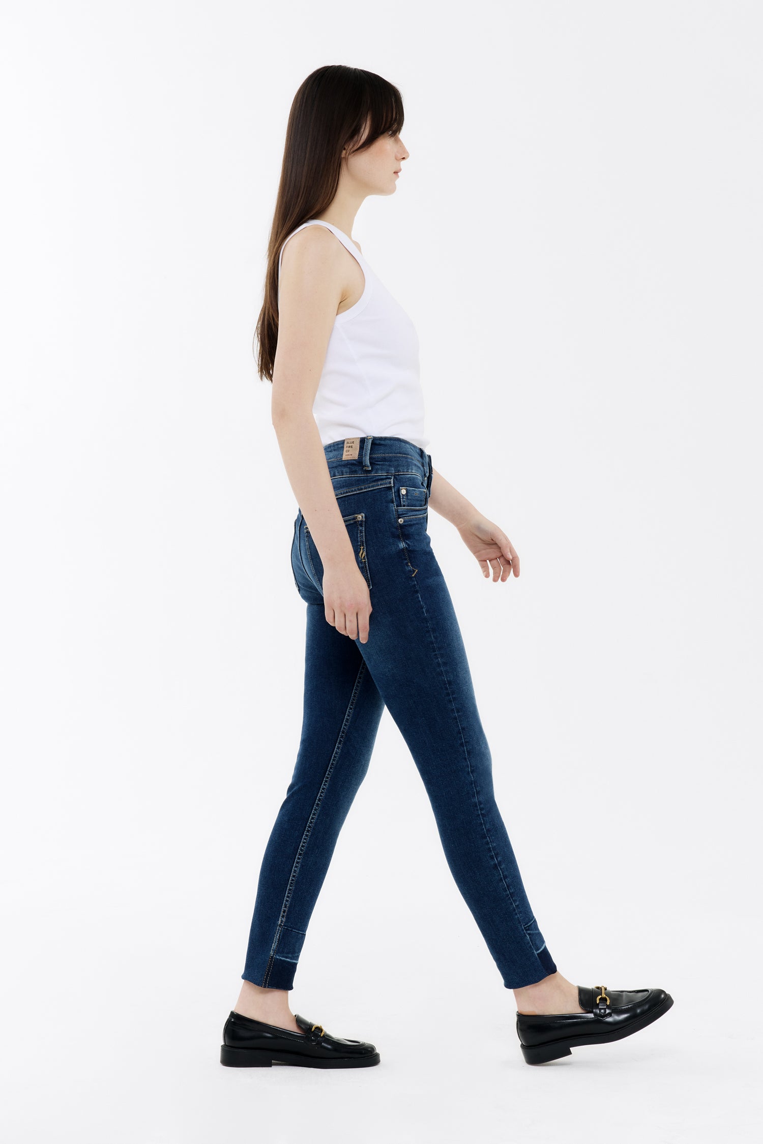 Lara - Skinny