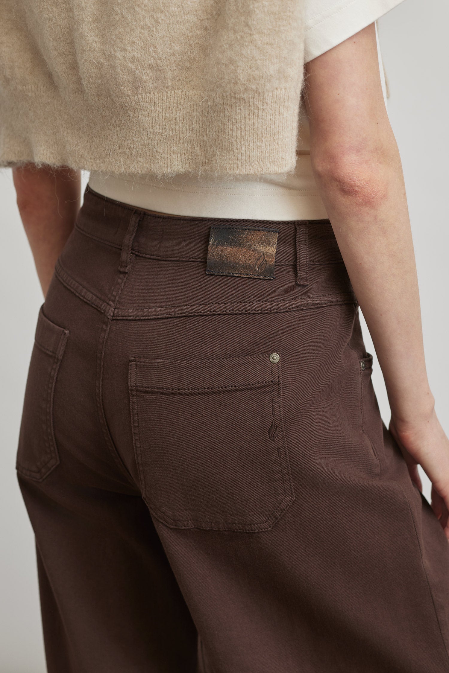 Zoe barrel fit - chocolate